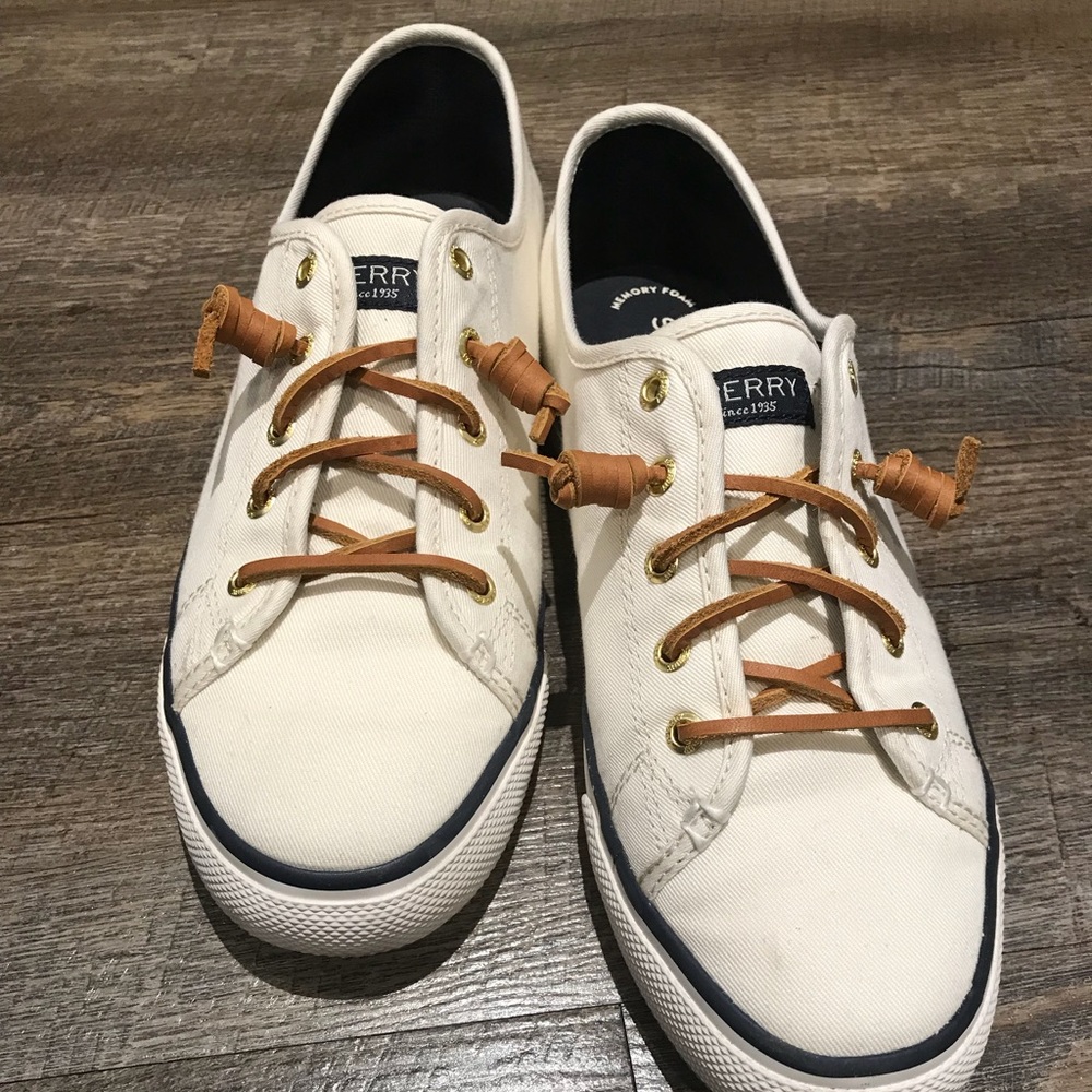 Sperry Sneakers
